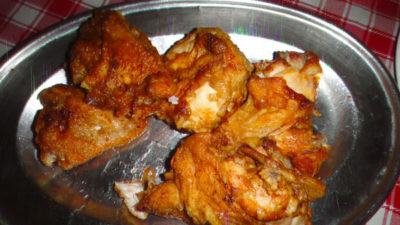 アンへレスのAngeles Fried Chickenのフライドチキン