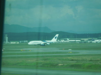 クアラルンプール国際空港のマレーシア航空機