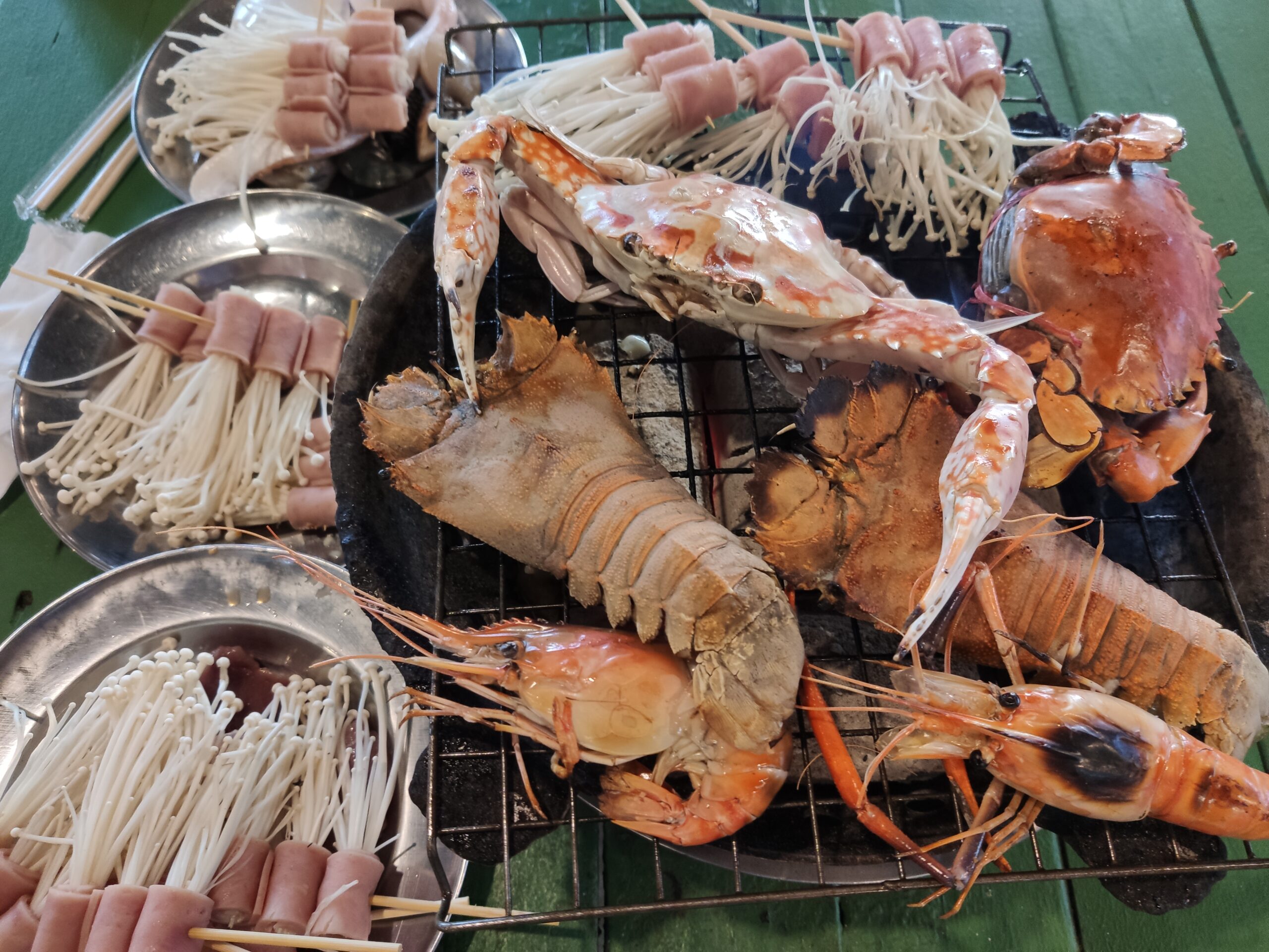タイのパタヤで大人気の399B海鮮BBQ食べ放題のSudkhet Thalaypao